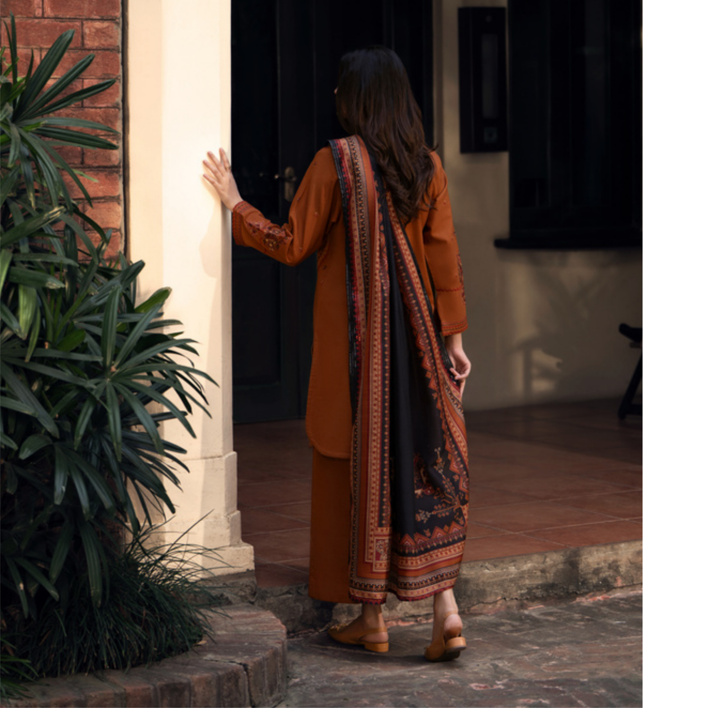 Shadows" Embroidered Khaddar with Wool Shawl Winter Collection by Casuallite ssk07