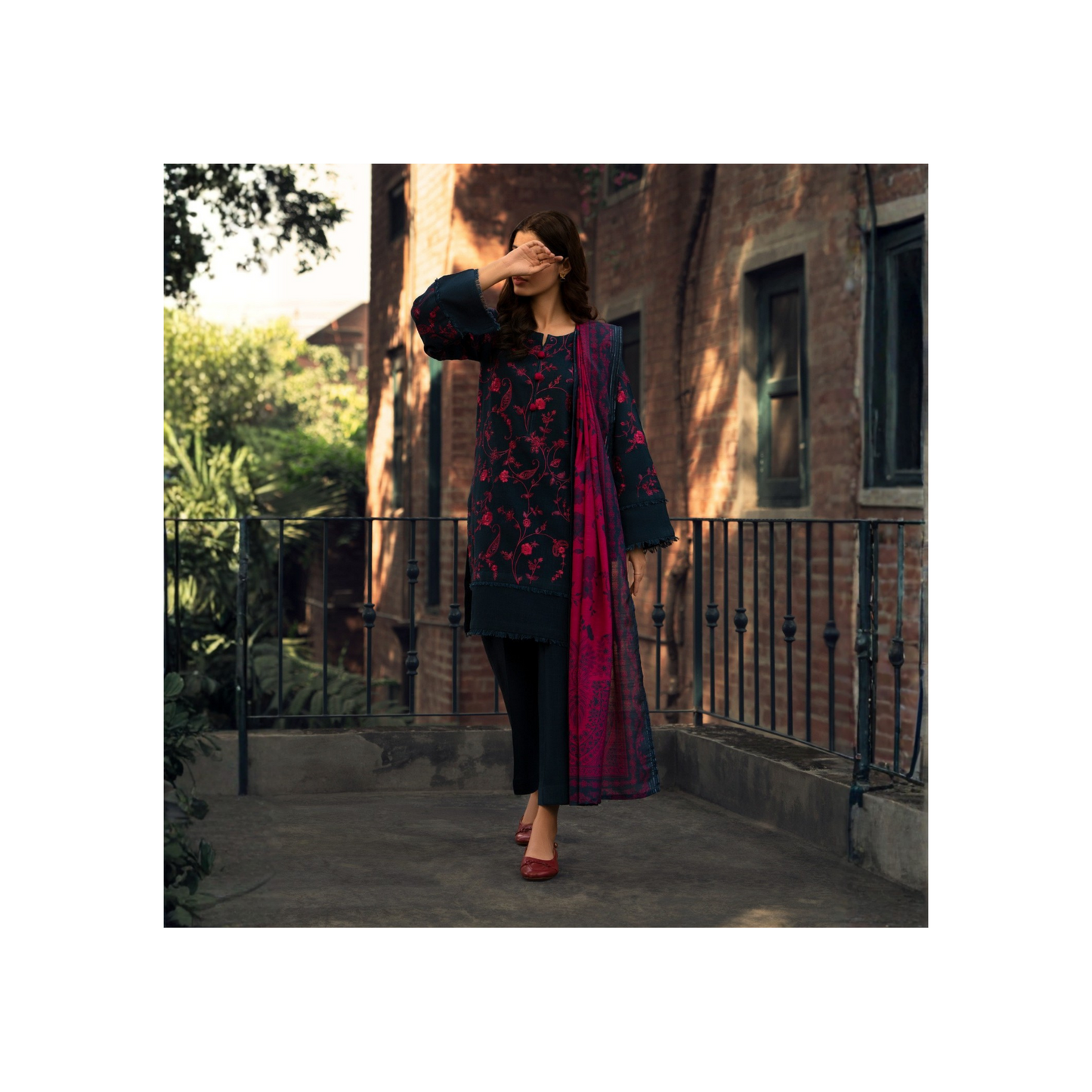 Shadows" Embroidered Khaddar with Wool Shawl Winter Collection by Casuallite ssk06