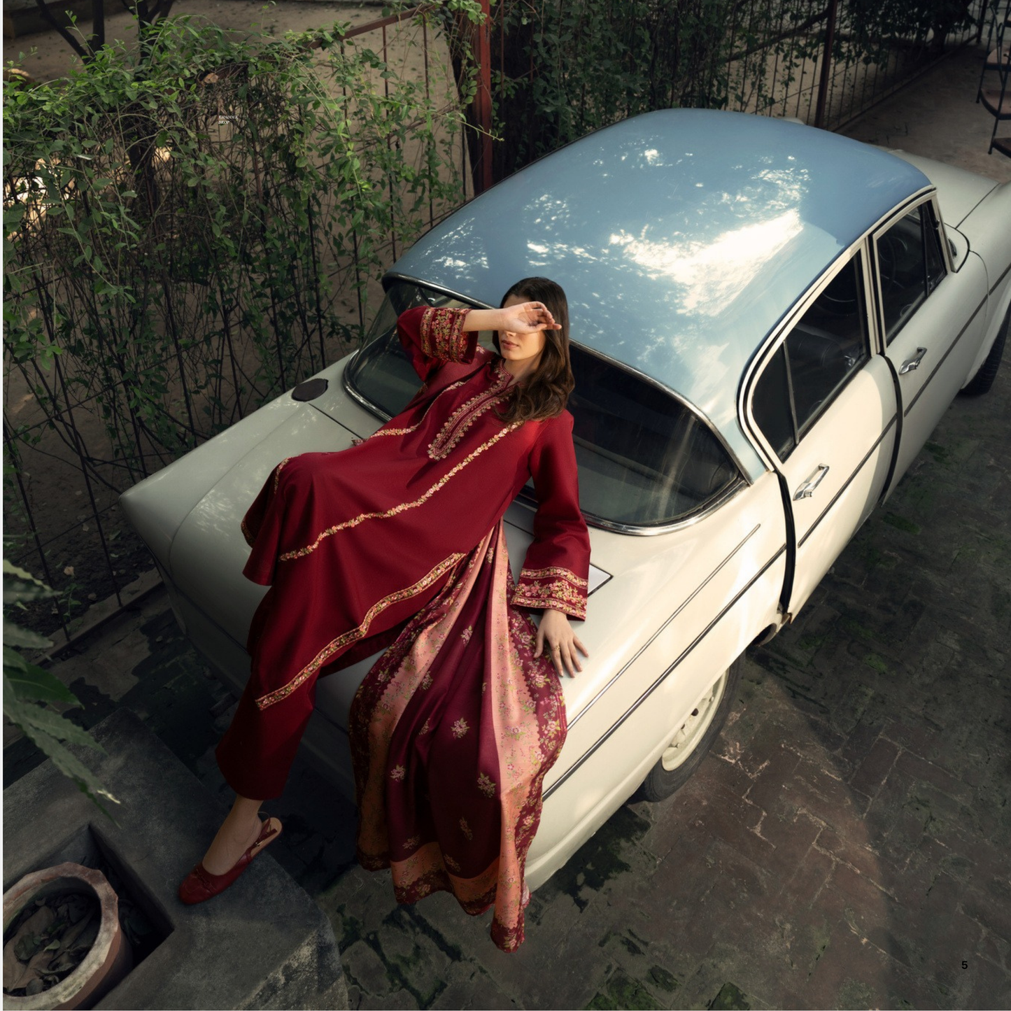 Shadows" Embroidered Khaddar with Wool Shawl Winter Collection by Casuallite ssk04